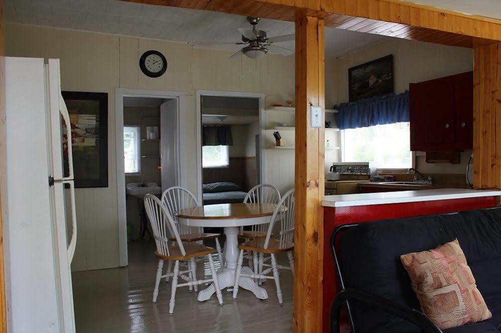 Mashkinonje Lodge Lavigne ภายนอก รูปภาพ