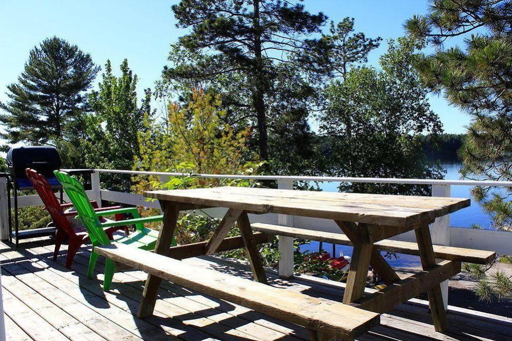 Mashkinonje Lodge Lavigne ภายนอก รูปภาพ